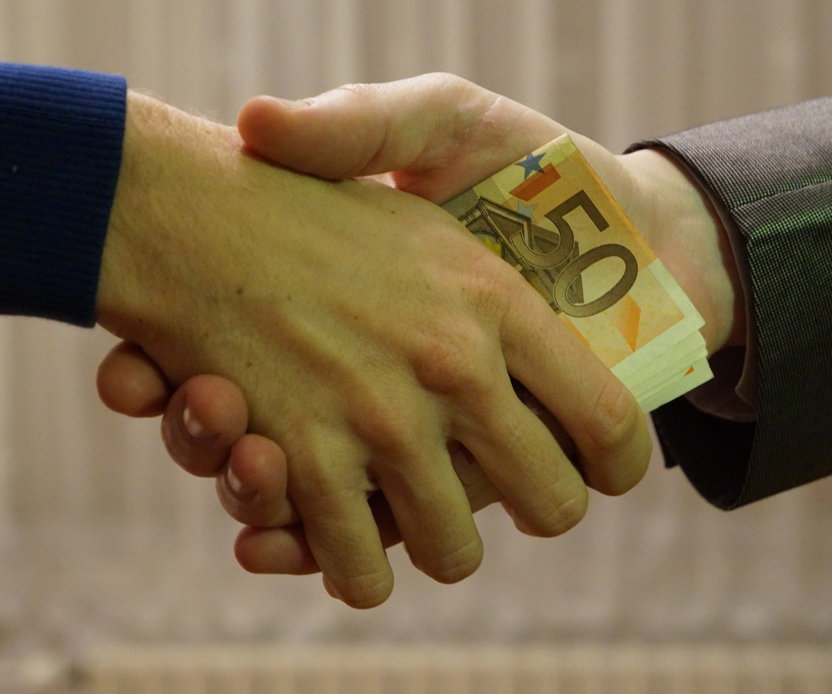 How to Choose a Car Finance Broker  Some Useful Tips